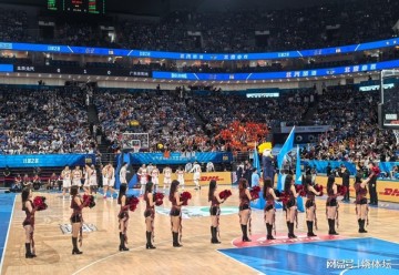 MK体育-CBA四强定3席！北京上海会师半决赛，周琦18分8板率队力克广东
